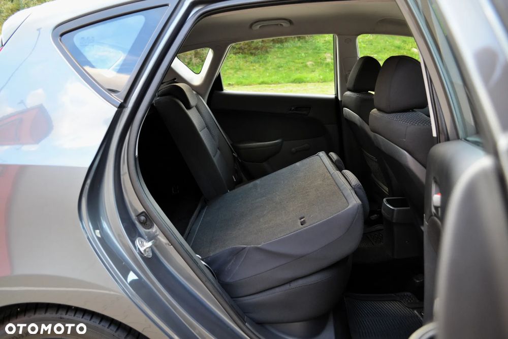 Hyundai i30 1.4 Classic + - 13