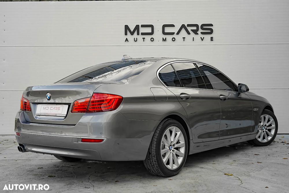 BMW Seria 5 525d Sport-Aut. Luxury Line - 3