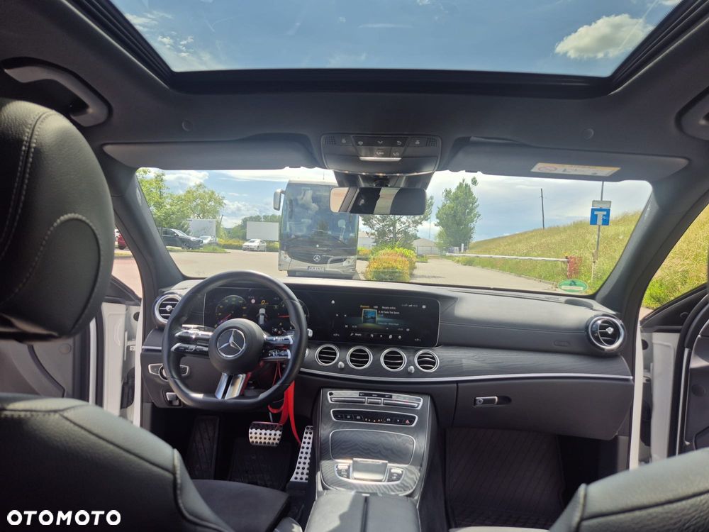 Mercedes-Benz Klasa E 220 d 4-Matic - 13