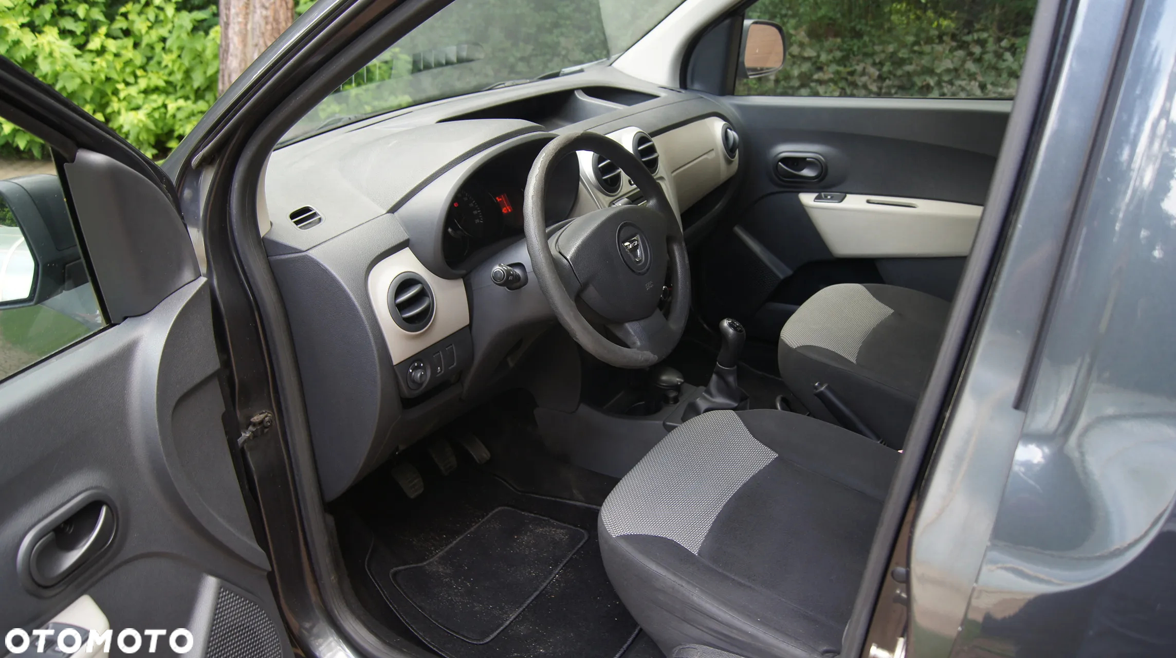 Dacia Dokker 1.6 MPI 85 Celebration - 9
