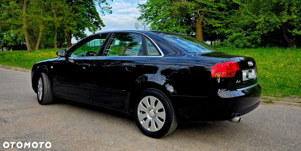 Audi A4 Limousine - 6