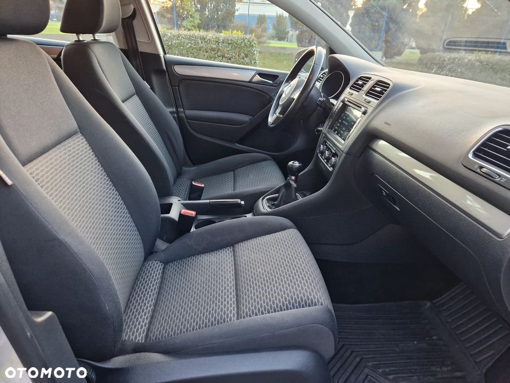Volkswagen Golf - 19