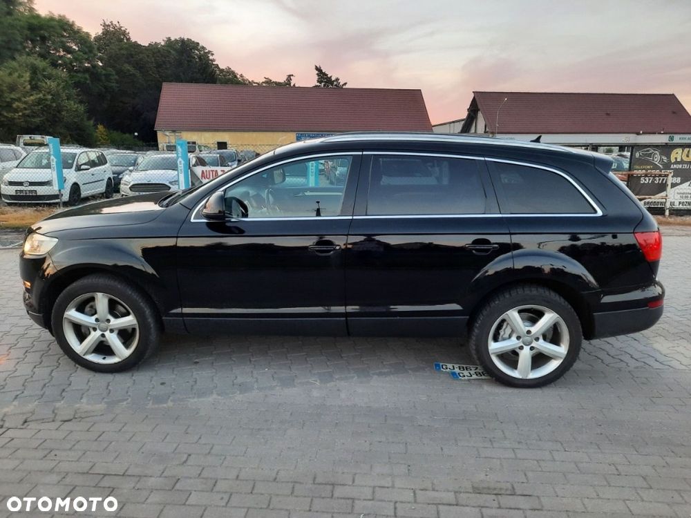 Audi Q7 - 11