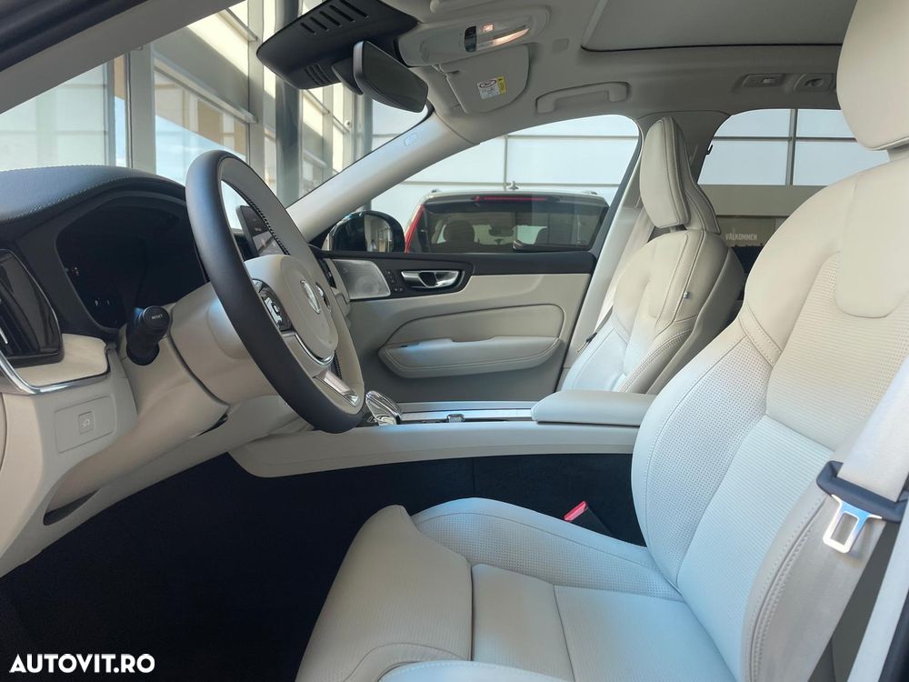 Volvo XC 60 B5 B AWD Ultra Dark - 12