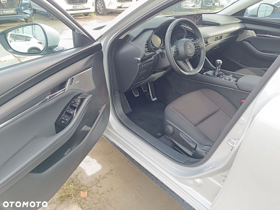 Mazda 3 - 4