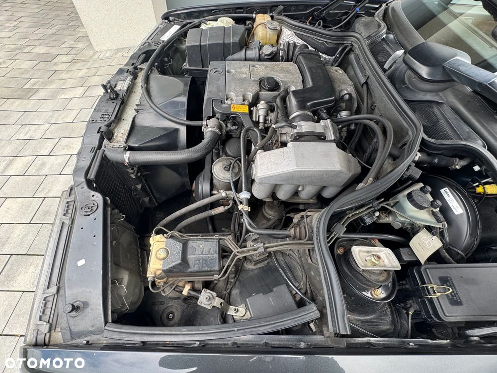 Mercedes-Benz W124 (1984-1993) - 37