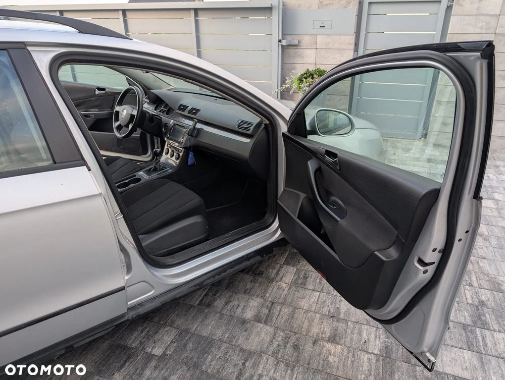 Volkswagen Passat 2.0 TDI DPF Trendline - 15