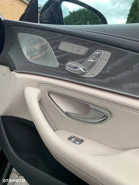 Mercedes-Benz CLS 400 d 4-Matic AMG - 12