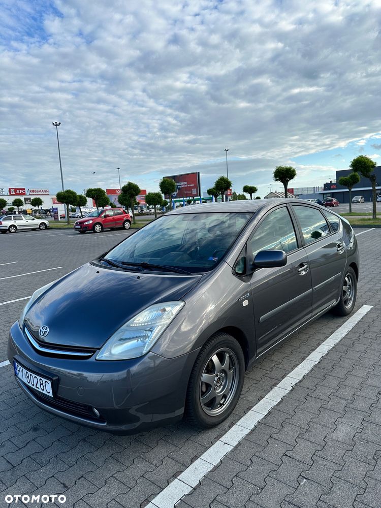 Toyota Prius - 1