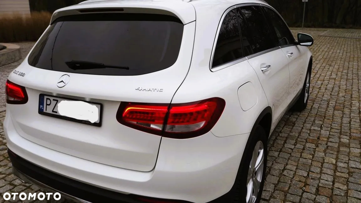 Mercedes-Benz GLC 300 4Matic 9G-TRONIC - 21