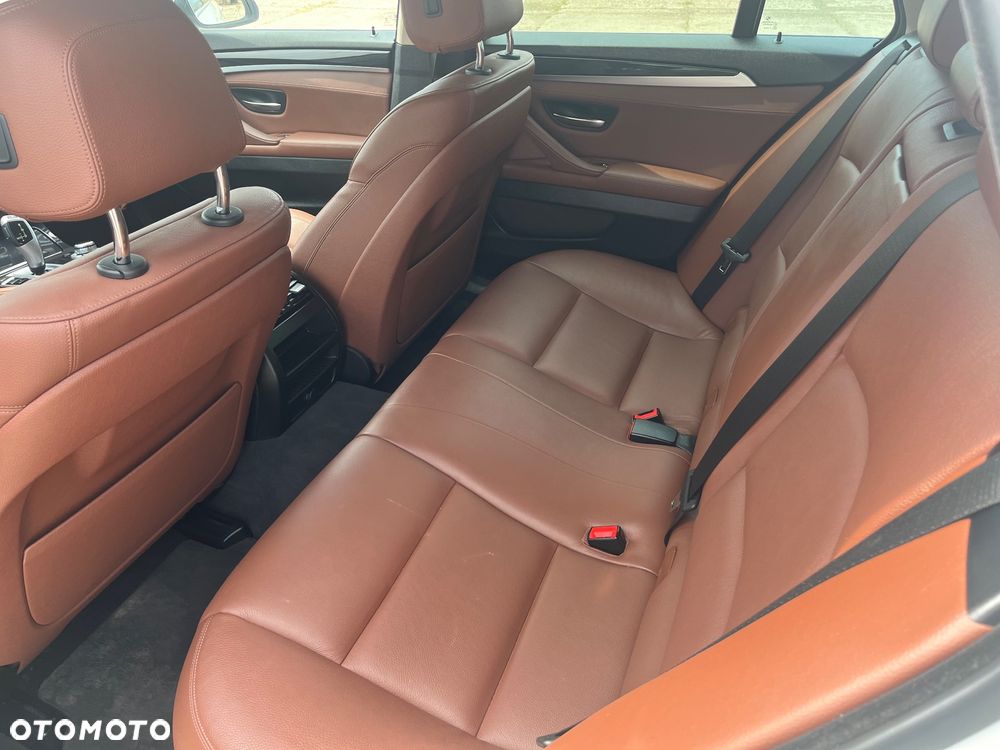 BMW Seria 5 520d - 6