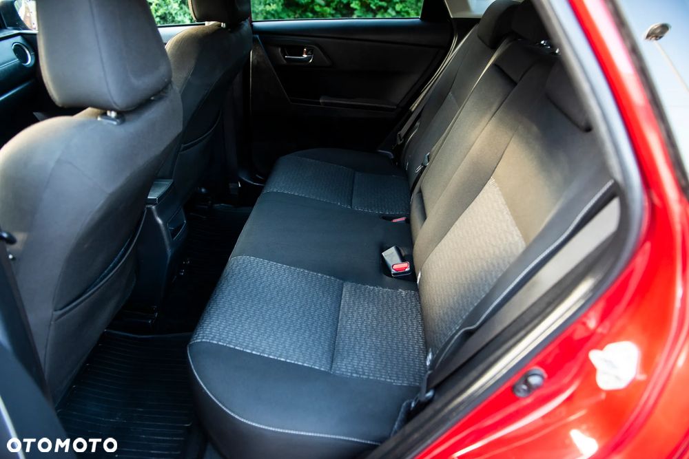 Toyota Auris 1.33 Dual-VVT-i Edition - 30
