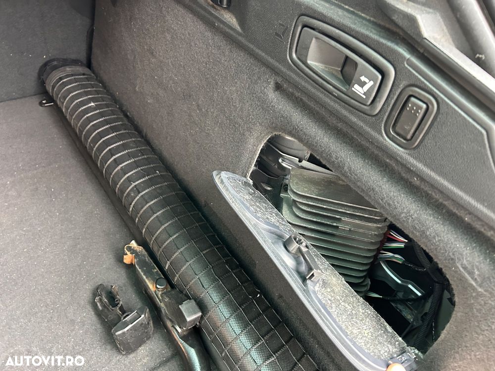 Renault Laguna Grandtour dCi 110 FAP EDC Bose Edition - 28