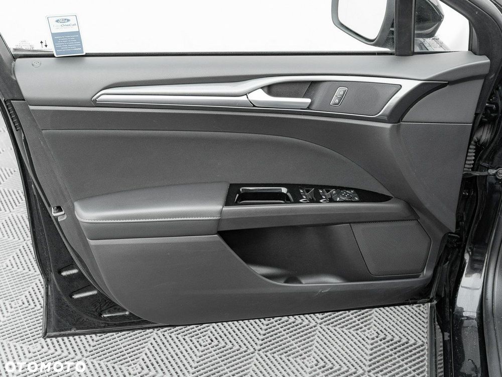 Ford Mondeo 2.0 EcoBlue Titanium - 13