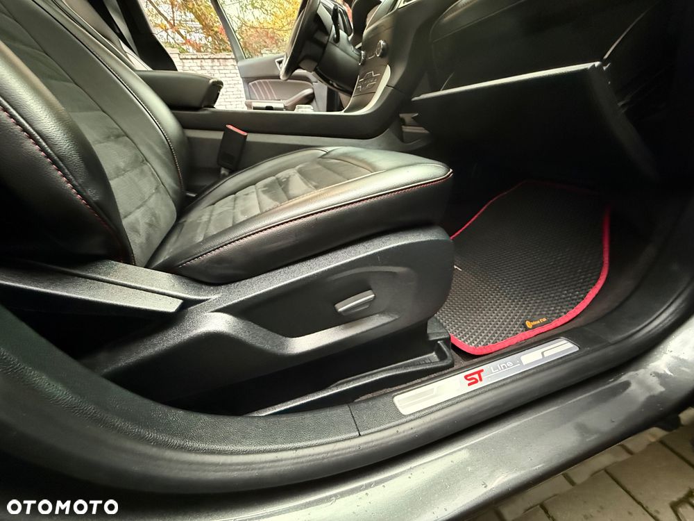 Ford Edge - 41
