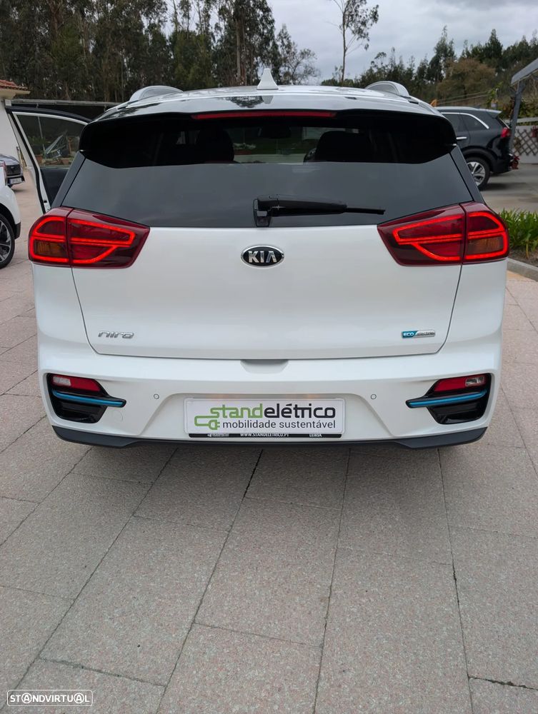 Kia e-Niro Vision - 12