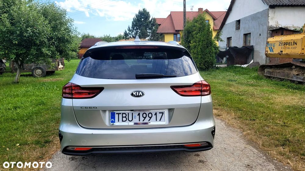 Kia Ceed 1.5 T-GDI L Business Line - 11