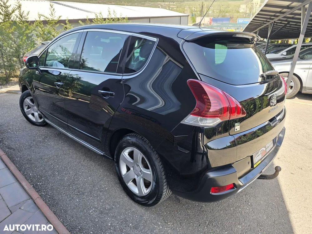 Peugeot 3008 Hybrid4 - 4