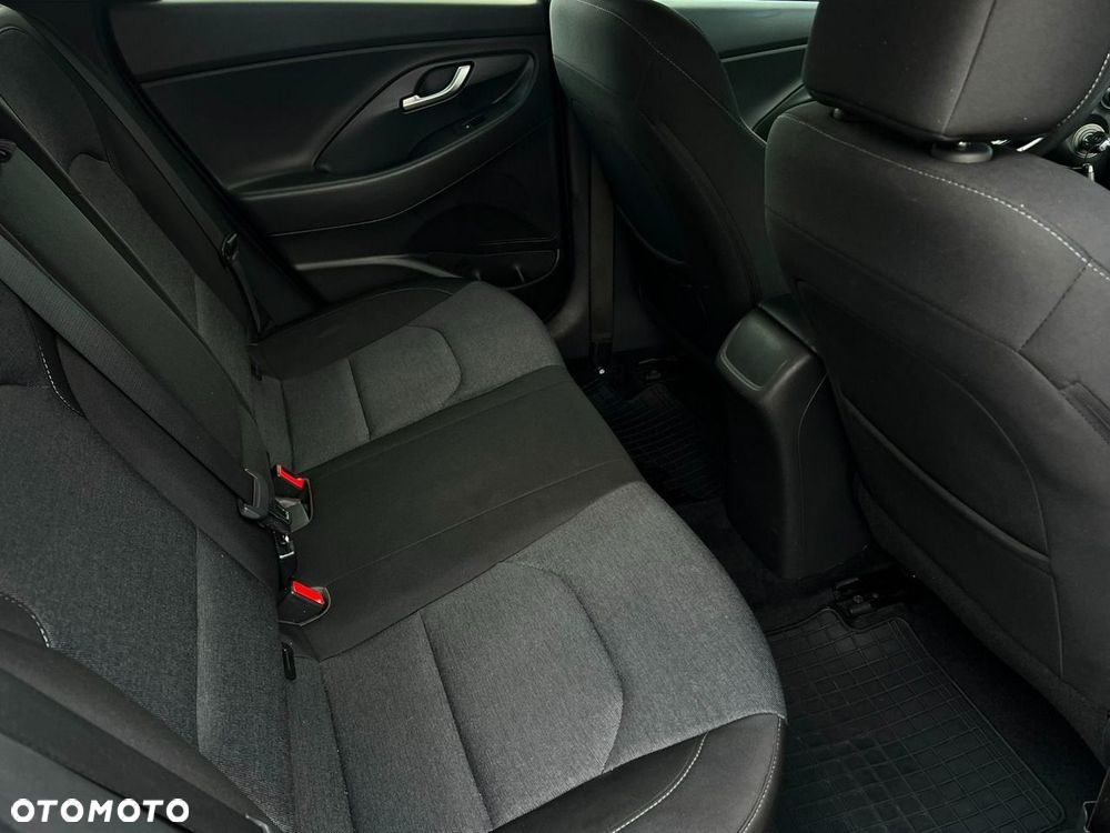 Hyundai i30 1.5 DPI Comfort - 11