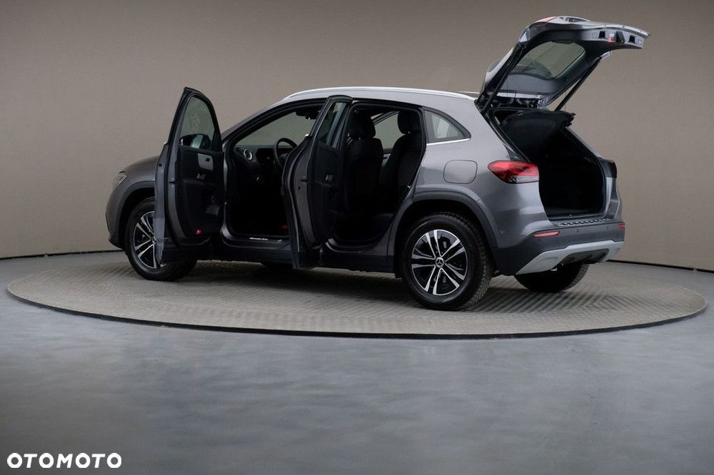 Mercedes-Benz GLA - 7