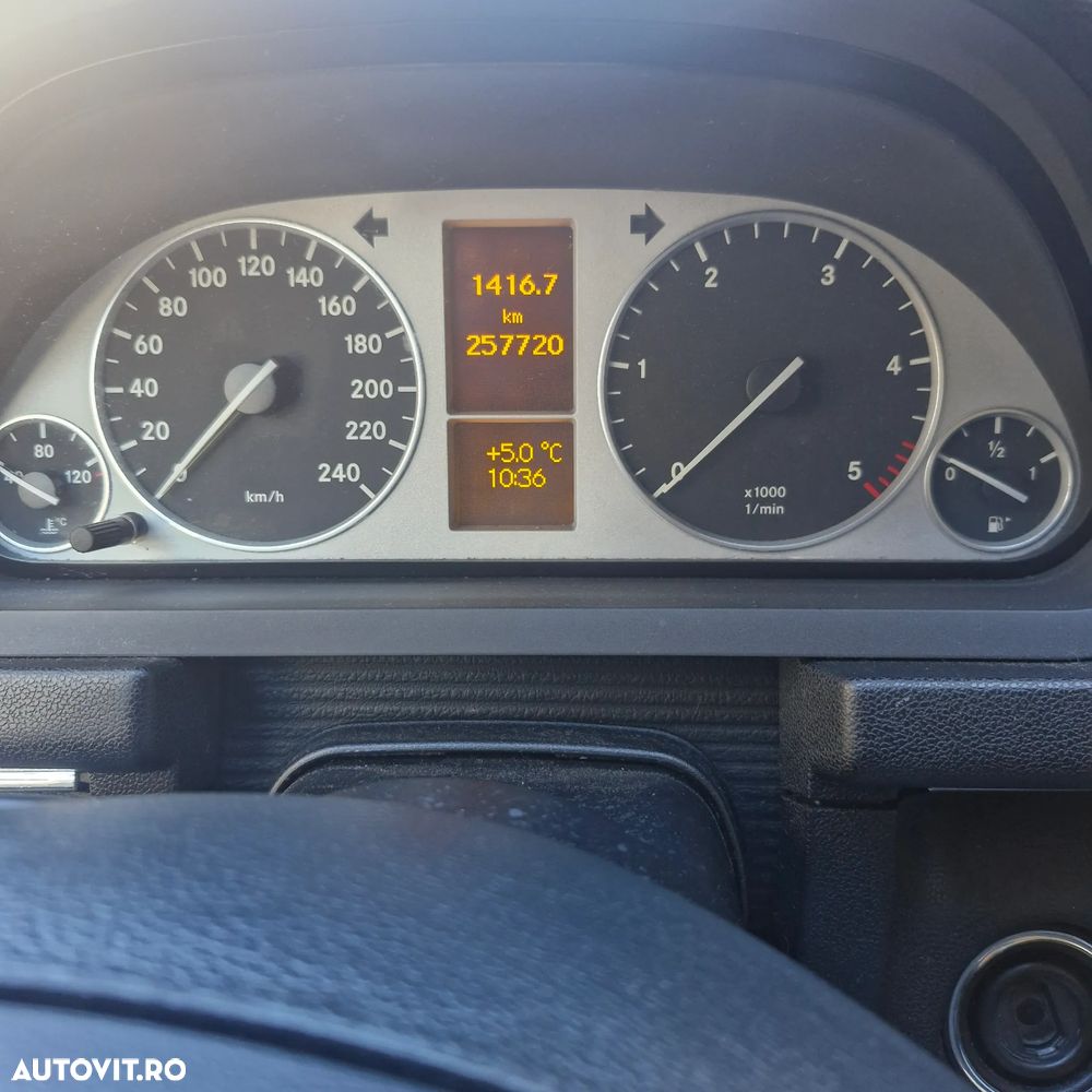 Mercedes-Benz B 200 - 4