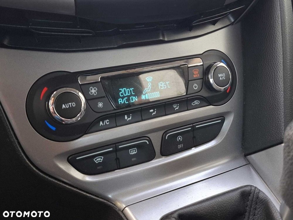 Ford Focus 1.6 EcoBoost Titanium - 10