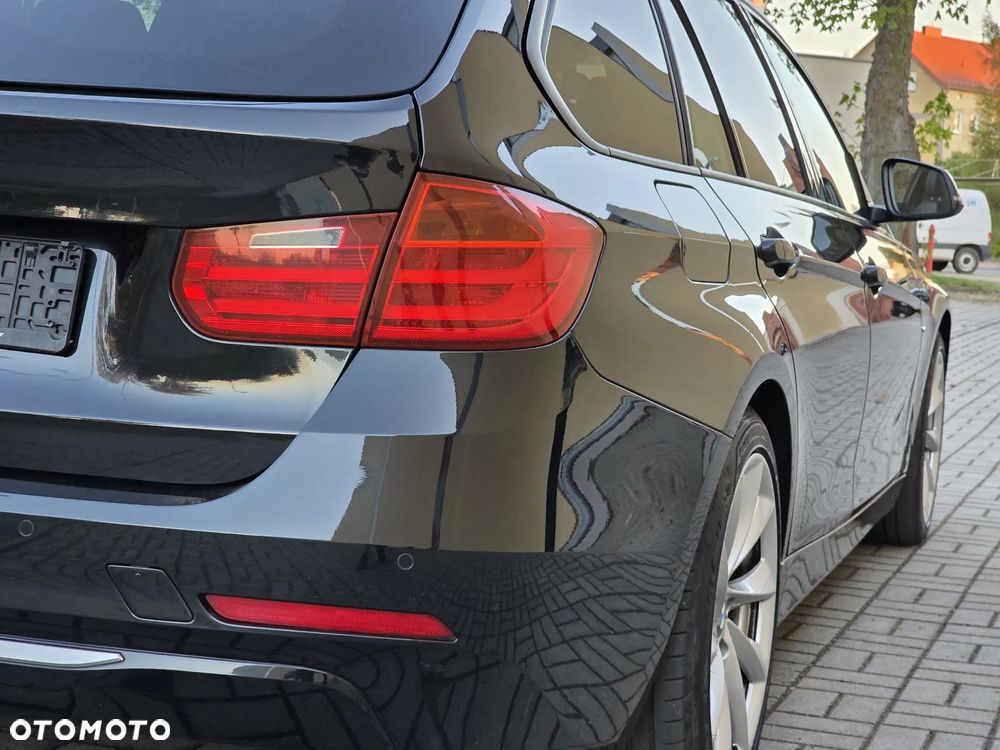 BMW Seria 3 330d Sport-Aut Blue Performance Modern Line - 11