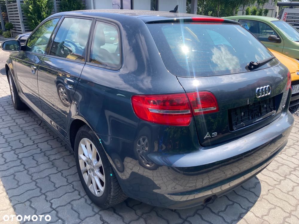 Audi A3 Sportback - 6