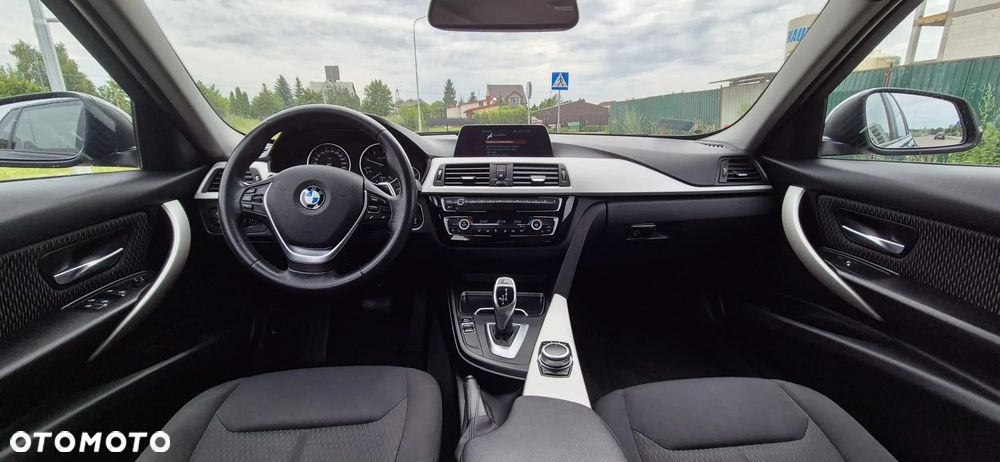 BMW Seria 3 320d xDrive Advantage sport - 9