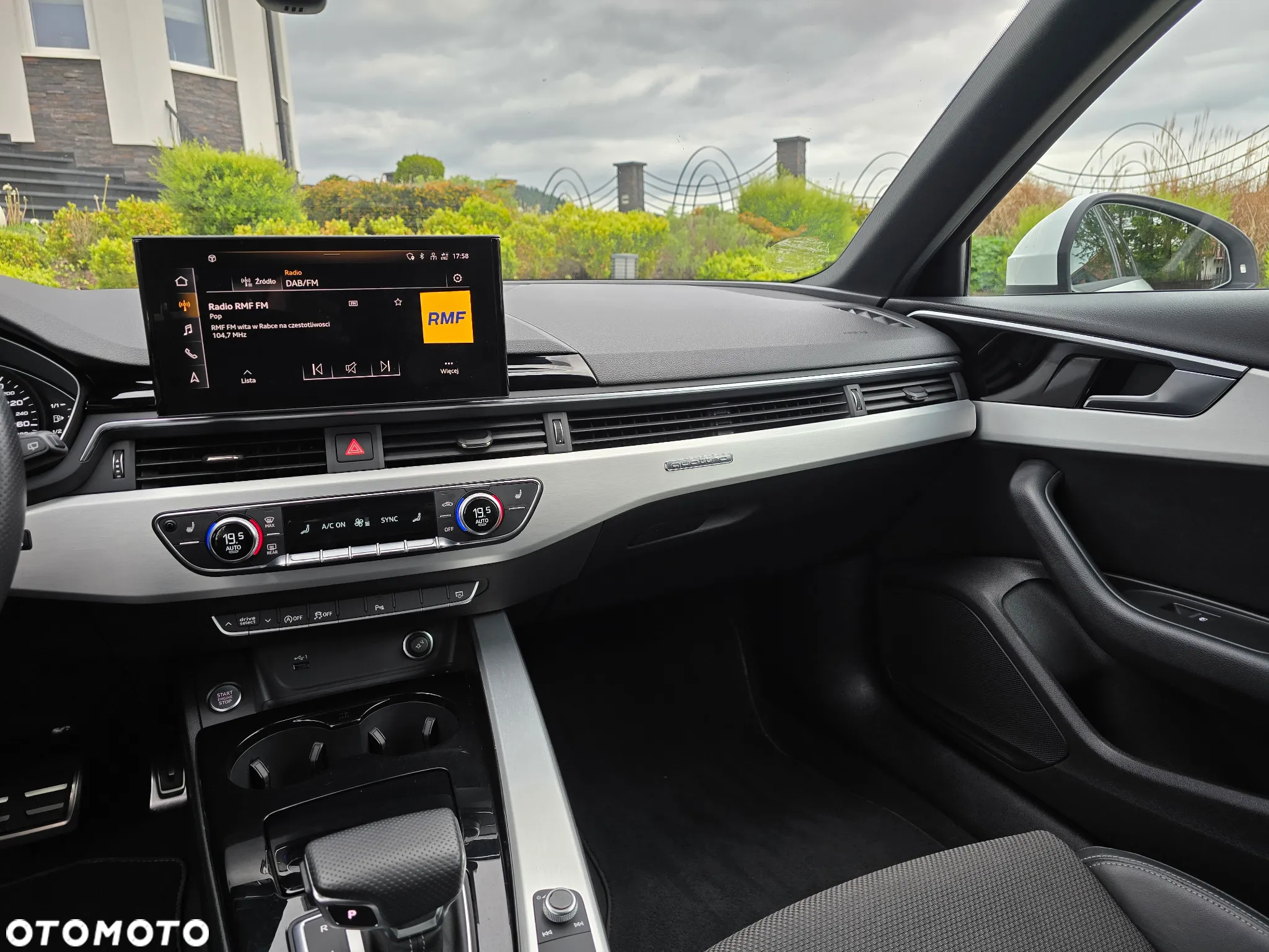 Audi A4 Avant 40 TDI quattro S tronic S line - 13