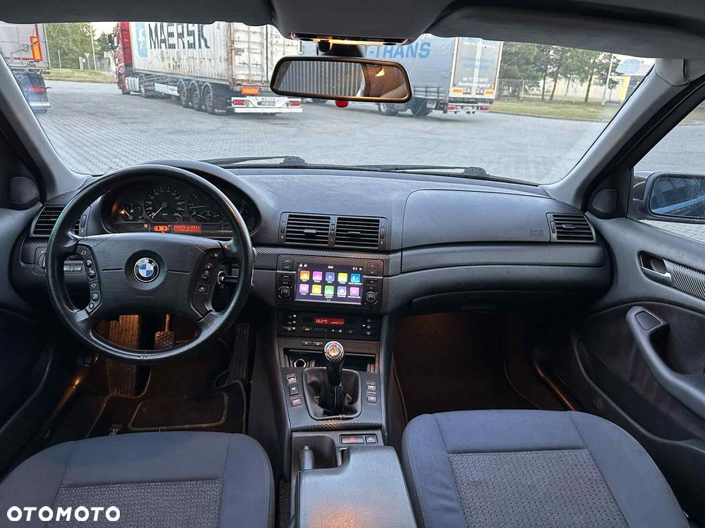 BMW Seria 3 325i - 13