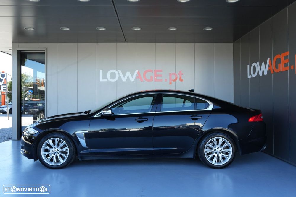 Jaguar XF 2.2 D Luxury - 18
