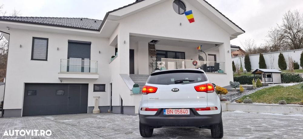 Kia Sportage 2,0 CRDI AWD Dream-Team Edition - 3