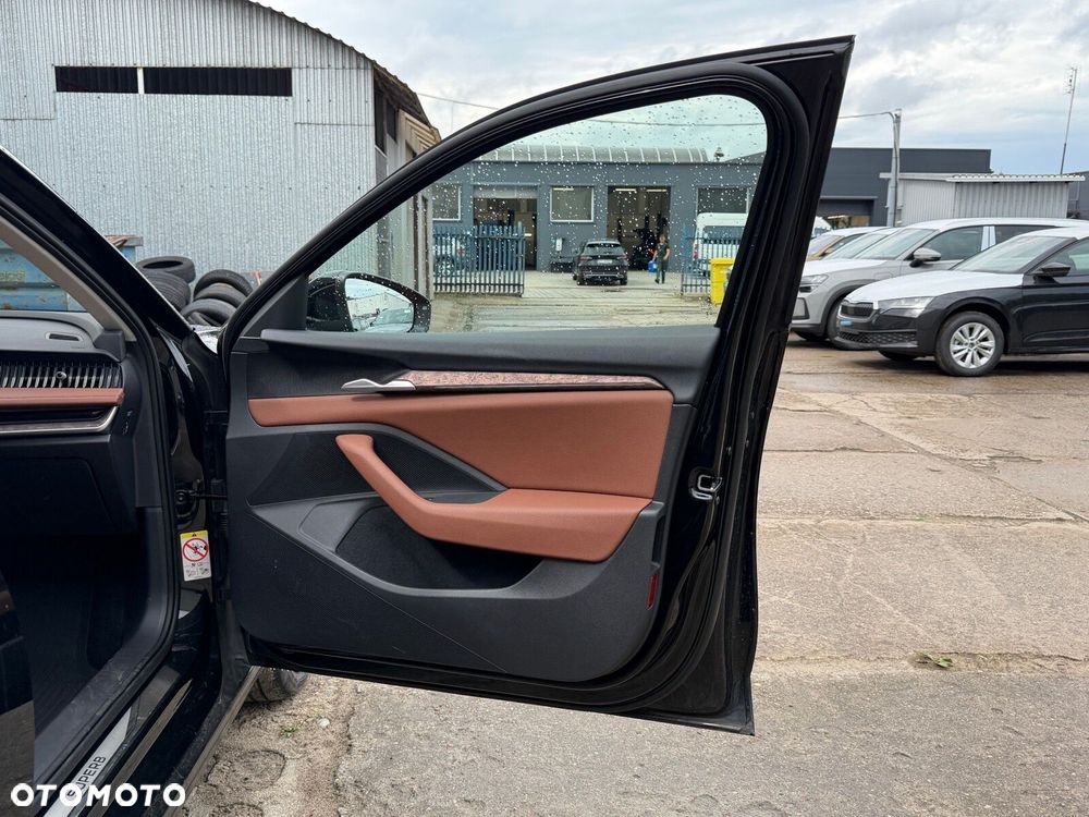 Skoda Superb 2.0 TSI L&K DSG - 18