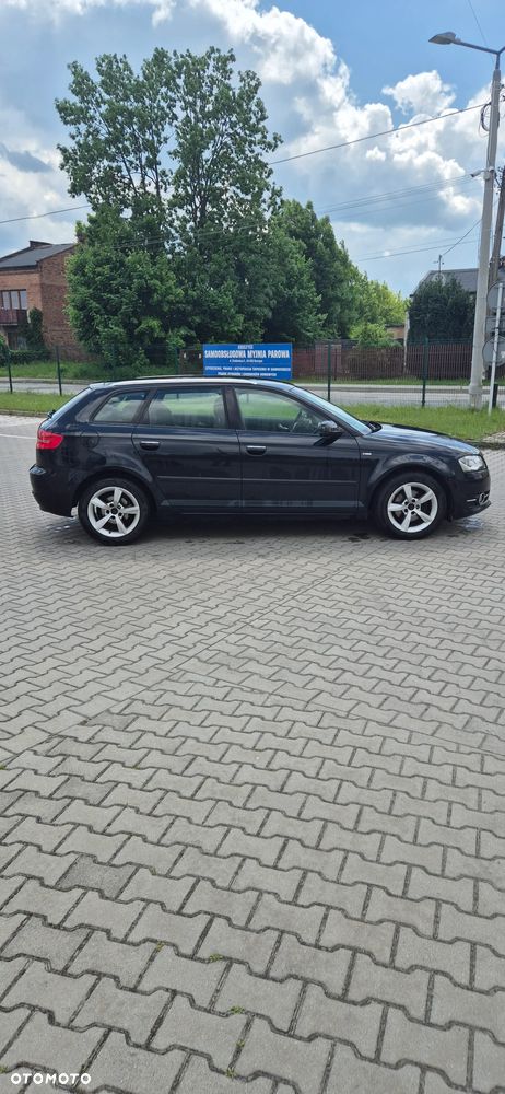 Audi A3 2.0 TDI DPF Ambiente - 4