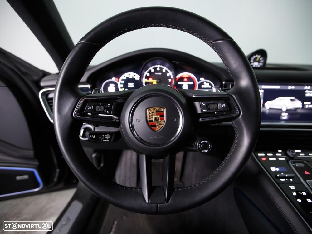 Porsche Panamera Sport Turismo 4S E-Hybrid - 26