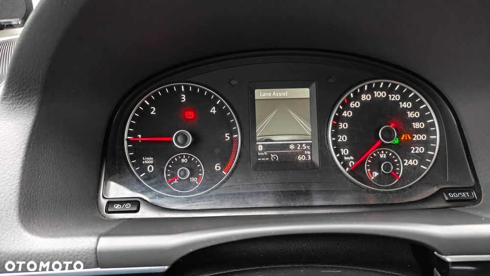 Volkswagen Touran 2.0 TDI Highline DSG - 19