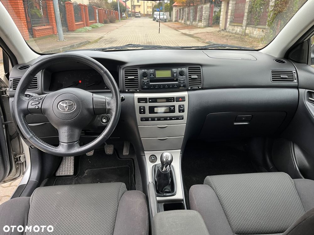 Toyota Corolla 1.4 D-4D - 13