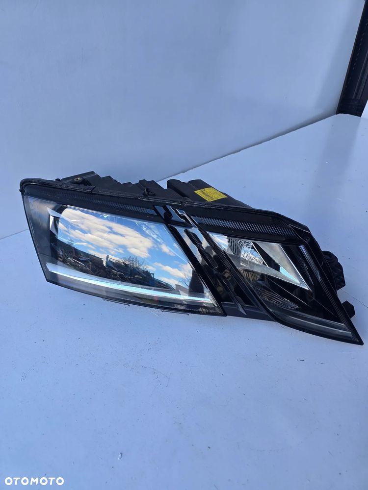 Lampa full led przednia prawa skoda octavia III lift 2016-