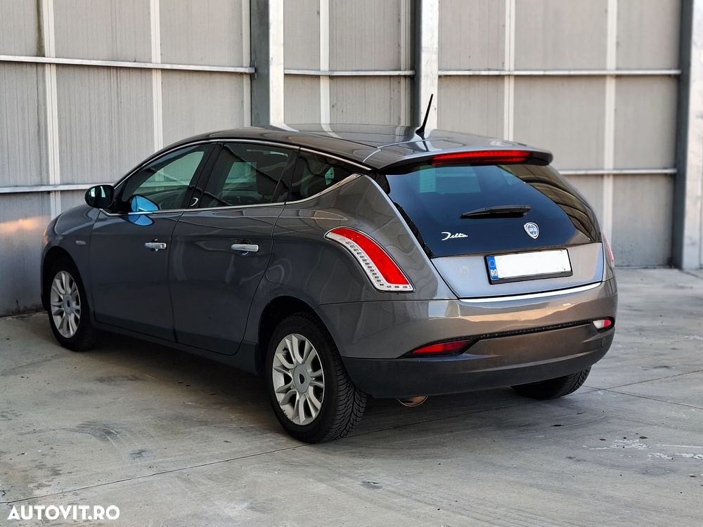 Lancia Delta 1.6 MultiJet Platino - 3