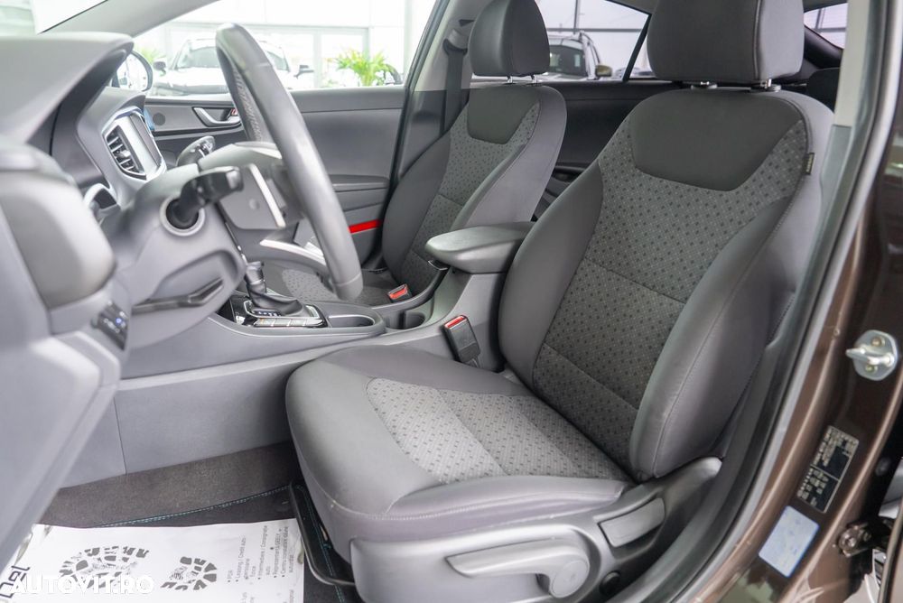 Hyundai IONIQ 1.6 141CP Exclusive - 20
