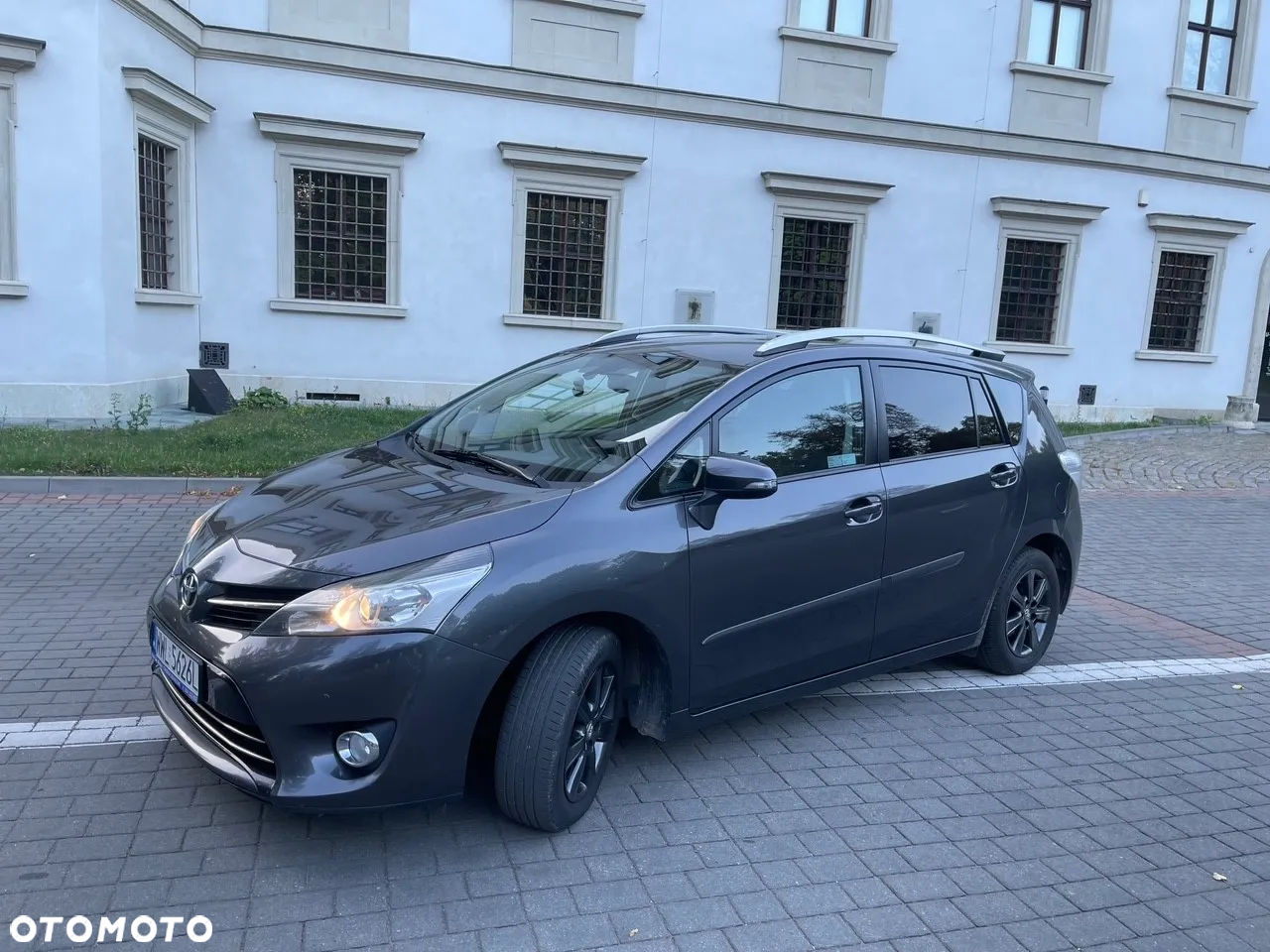 Toyota Verso 1.8 Sol plus NAVI 7os MS - 2