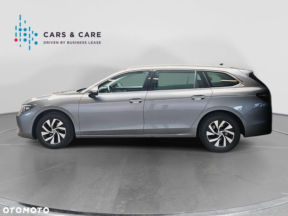 Volkswagen Passat - 25
