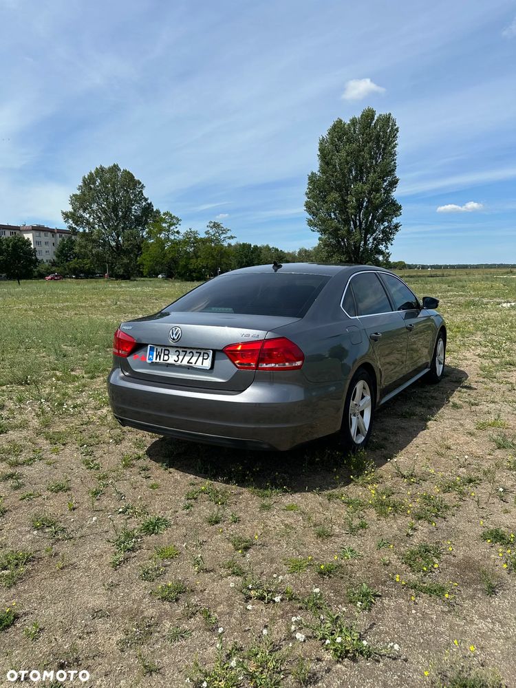 Volkswagen Passat 1.8 TSI Highline - 9