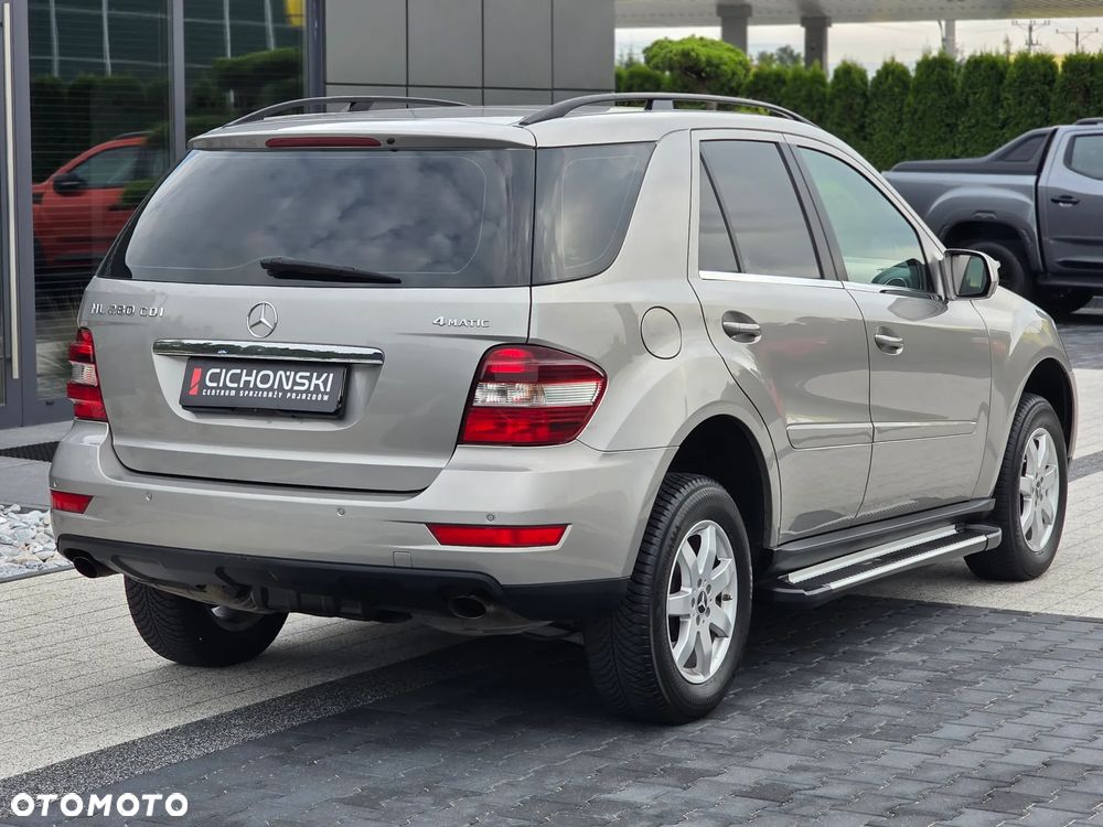 Mercedes-Benz ML - 7