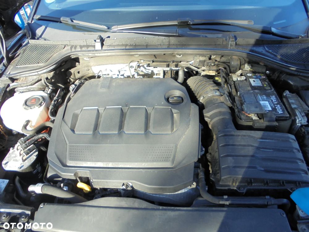 Skoda Octavia 2.0 TDI DSG Sportline - 33