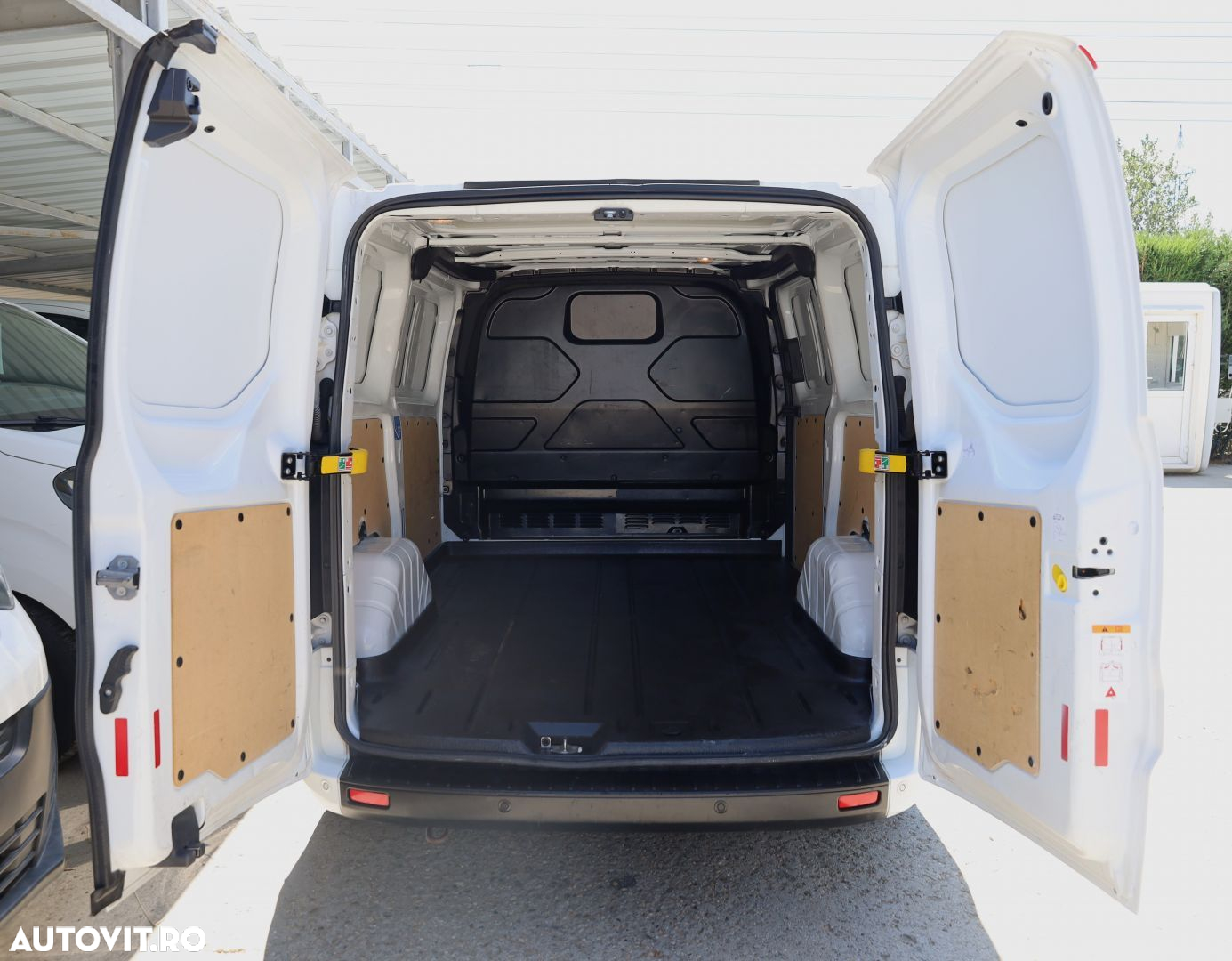 Ford Transit Custom - 12