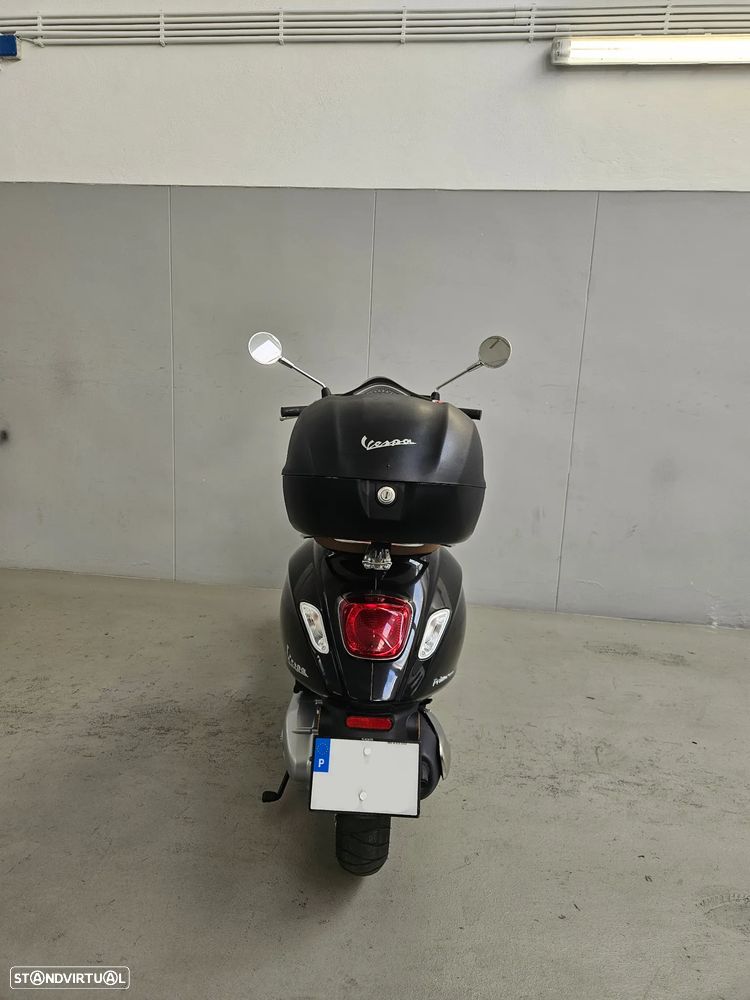 Vespa Primavera - 2