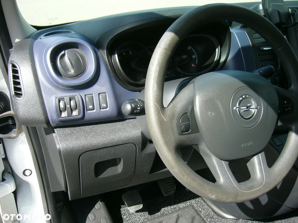 Opel Vivaro Long 1.6 dci 125 Ps EURO6 - 14
