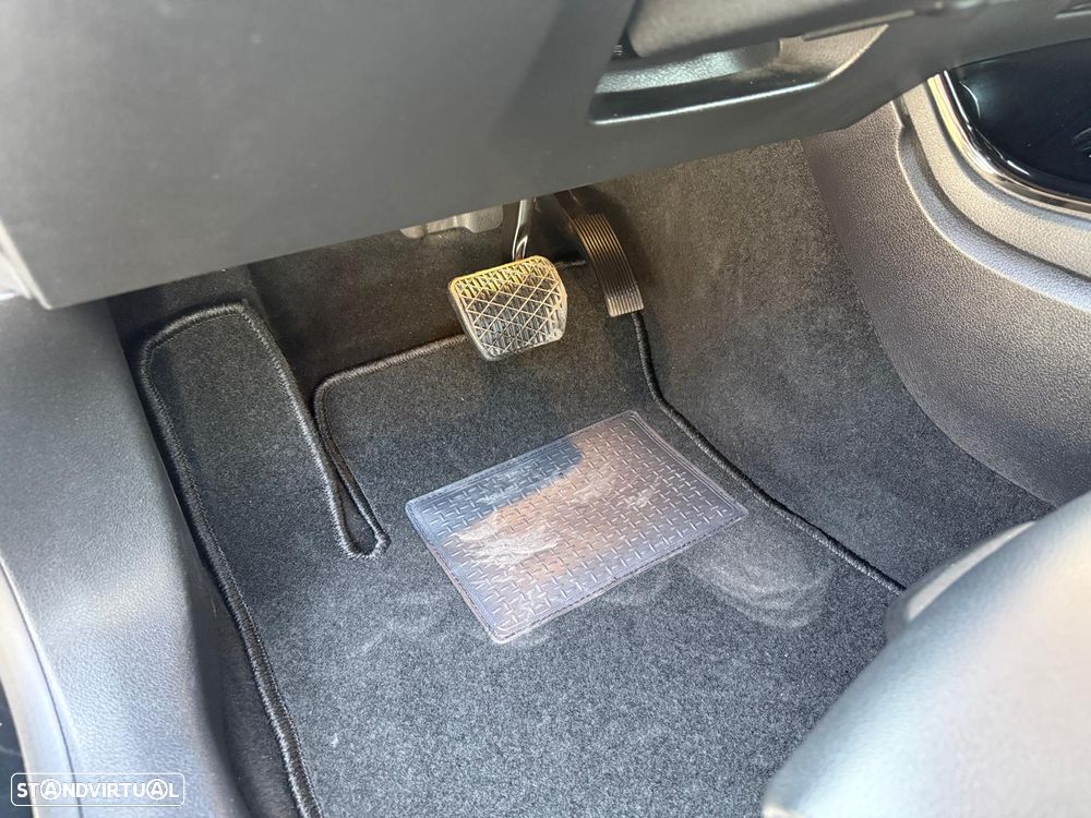 Mercedes-Benz A 180 d Style Plus Aut. - 29